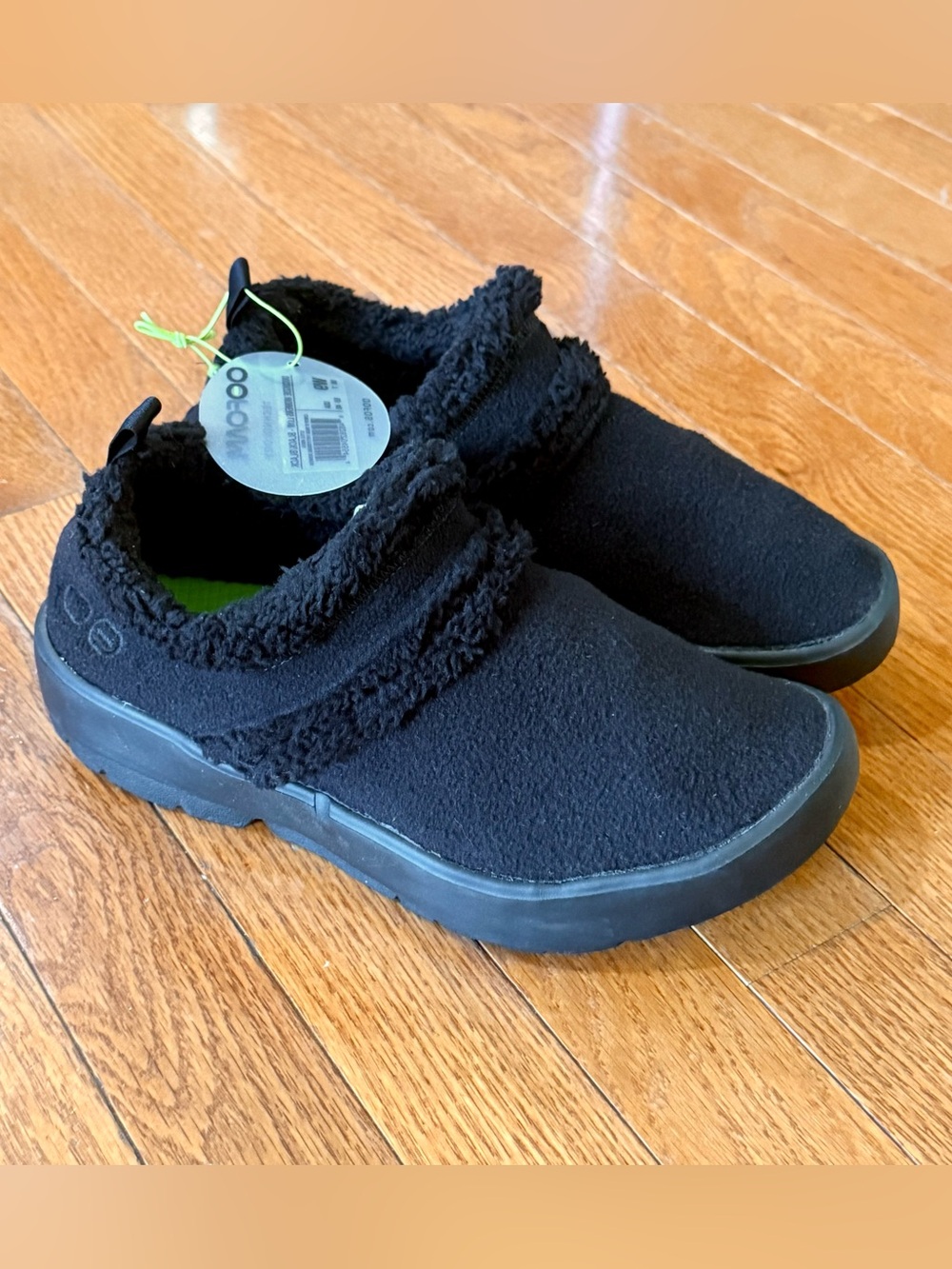 New Oofos Women's 9 OOcoozie Low Sherpa Fleece Lined Recovery Slippers Shoes NWT